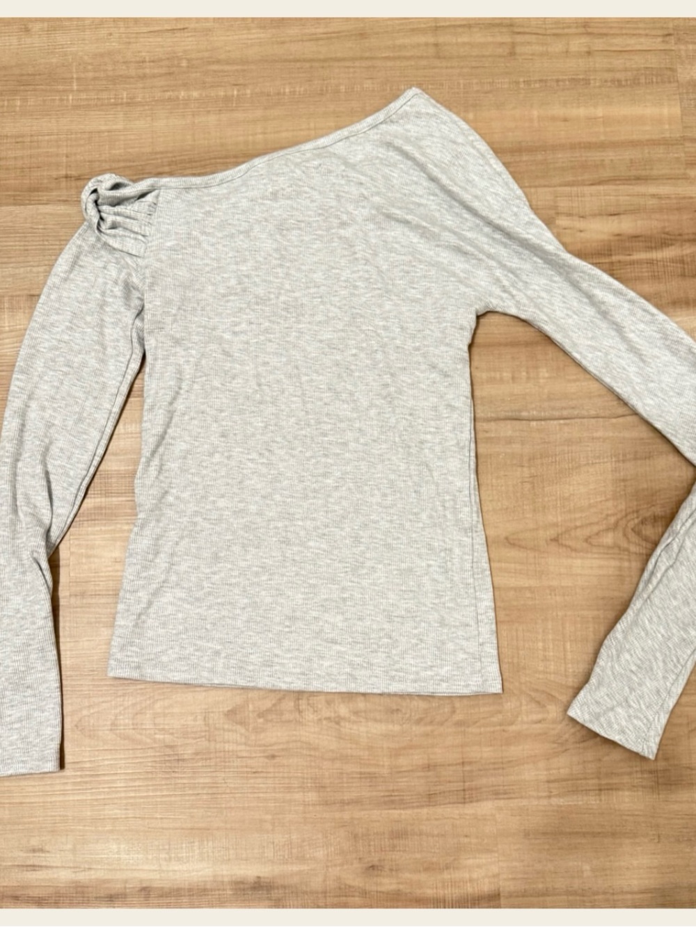 Joah Brown OFF SHOULDER TWIST
LONG SLEEVE, NWT! - Picture 3 of 4